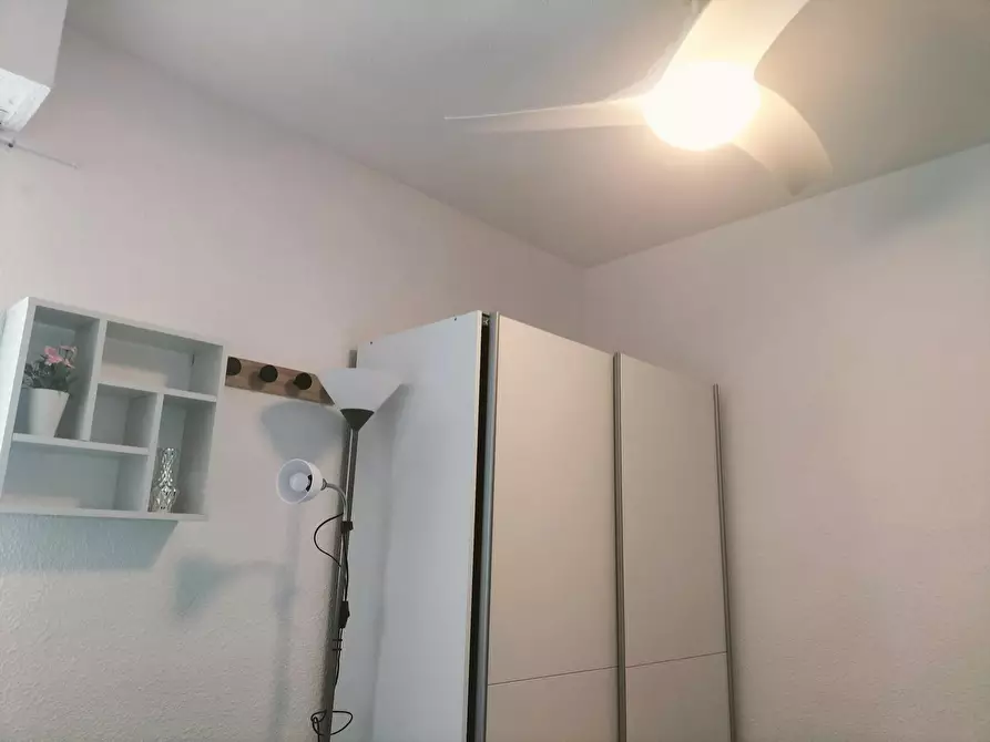 Immagine 2 di Camera in affitto  in Carrer del Bisbe Jaume Pérez a Valencia
