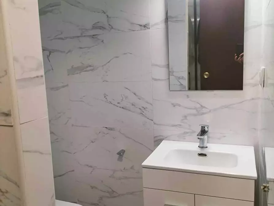 Immagine 7 di Camera in affitto  in Carrer del Bisbe Jaume Pérez a Valencia