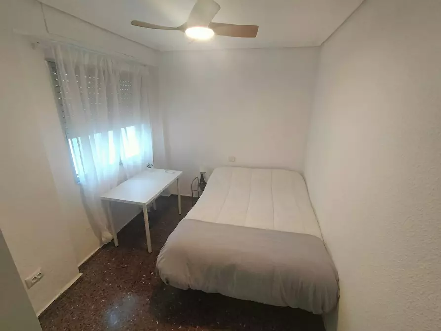 Immagine 6 di Camera in affitto  in Carrer del Duc de Mandas a Valencia