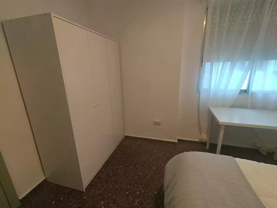 Immagine 5 di Camera in affitto  in Carrer del Duc de Mandas a Valencia