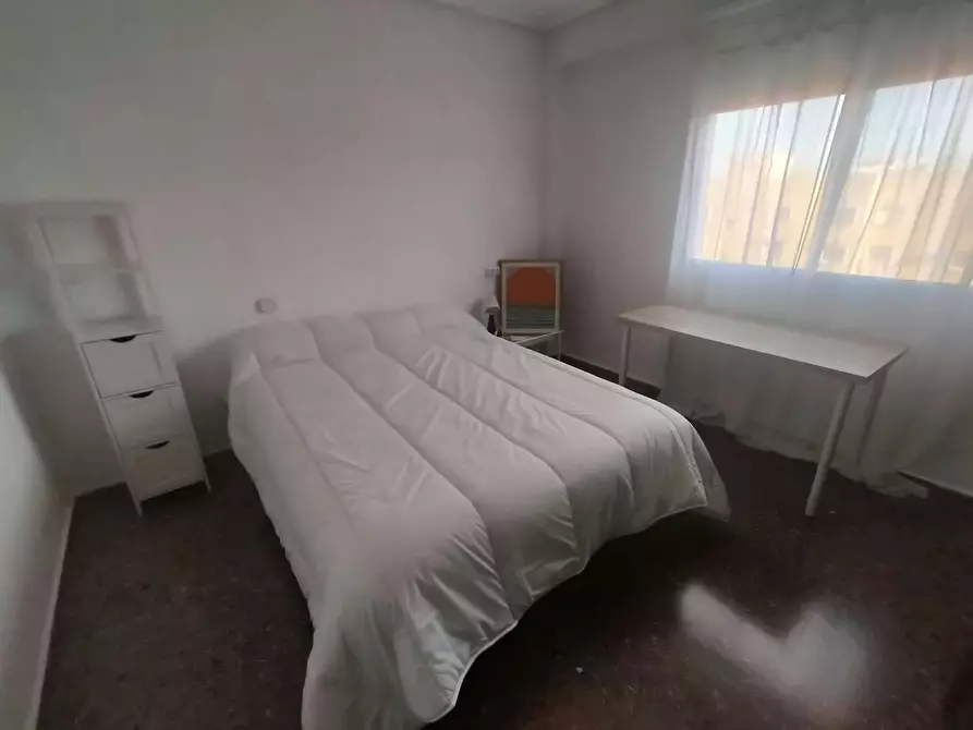 Immagine 1 di Camera in affitto  in Carrer del Duc de Mandas a Valencia