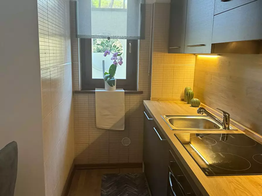 Immagine 3 di Appartamento in affitto  in Via Demostene a Roma