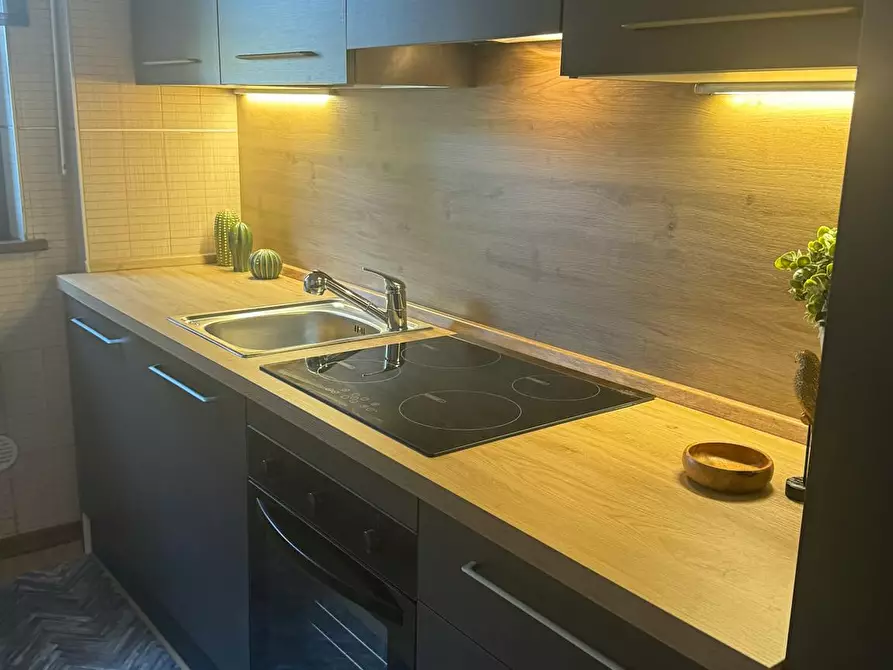 Immagine 4 di Appartamento in affitto  in Via Demostene a Roma