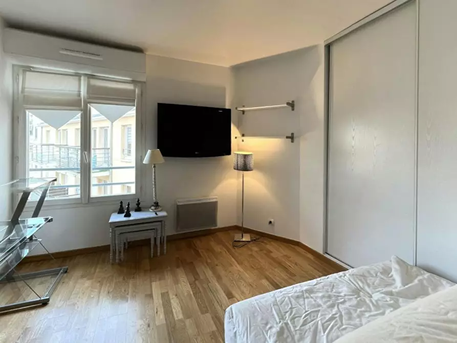 Immagine 4 di Appartamento in affitto  in Rue Florent Dancourt a Suresnes