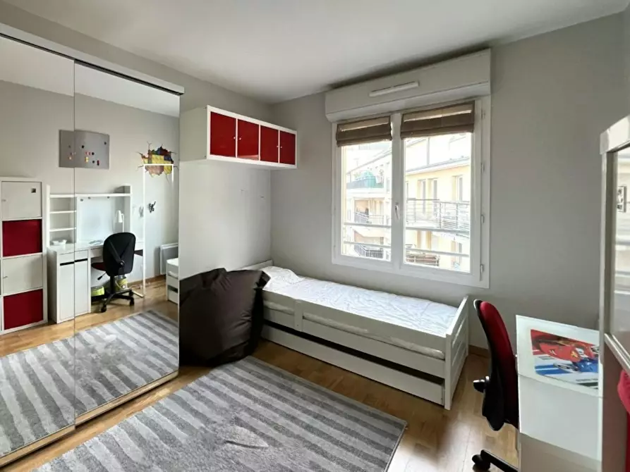 Immagine 3 di Appartamento in affitto  in Rue Florent Dancourt a Suresnes