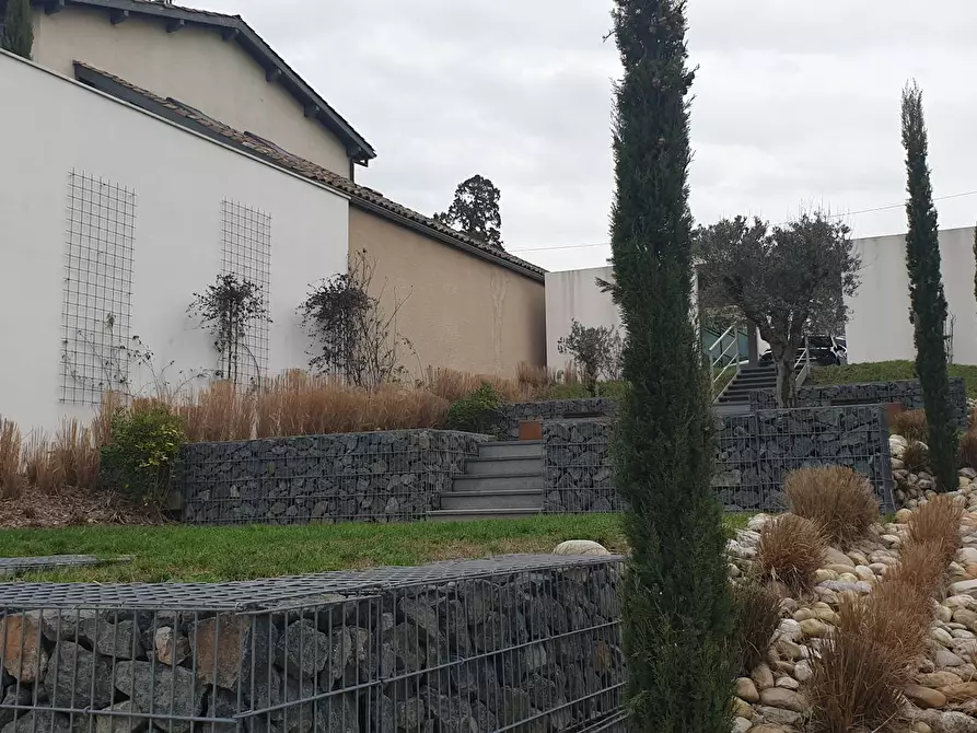 Immagine 10 di Casa indipendente in affitto  in Route de Limonest a Saint-Cyr-au-Mont-d'Or