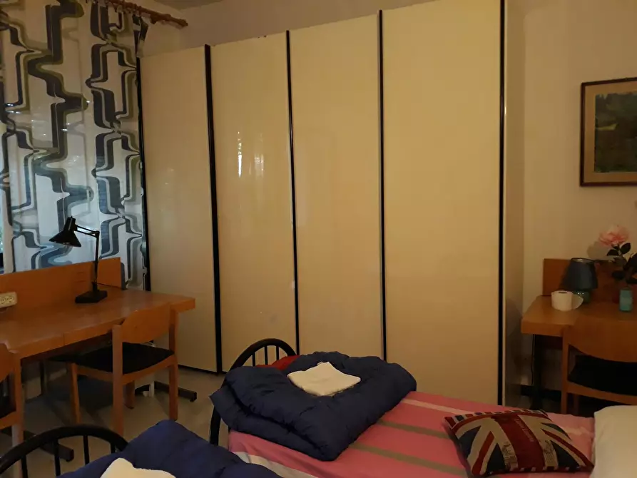 Immagine 3 di Camera condivisa in affitto  in Via Giacomo di Mino il Pellicciaio a Siena