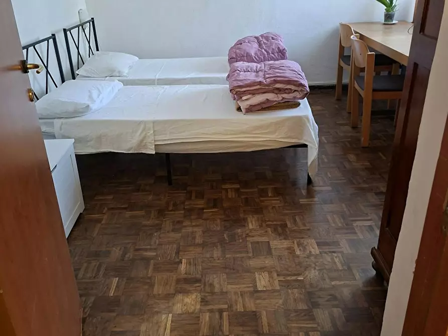 Immagine 2 di Camera condivisa in affitto  in Via Giacomo di Mino il Pellicciaio a Siena