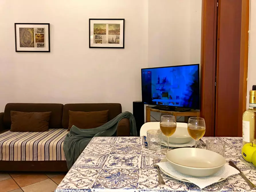 Immagine 2 di Casa indipendente in affitto  in Via Salasco a Milano