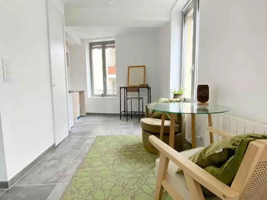 Immagine 1 di Appartamento in affitto  in Avenue Roger Salengro a Villeurbanne