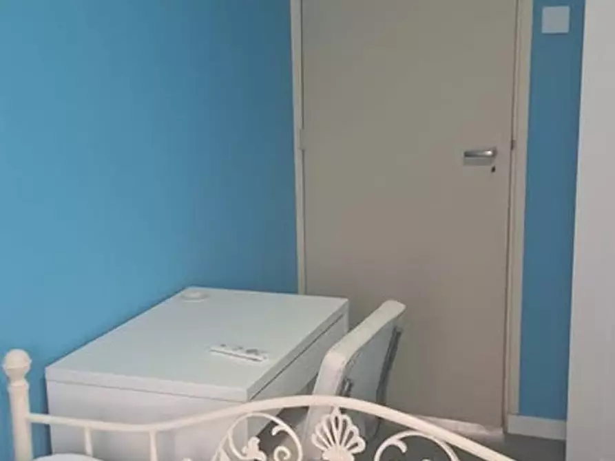 Immagine 2 di Camera in affitto  in Tholenstraat a Rotterdam