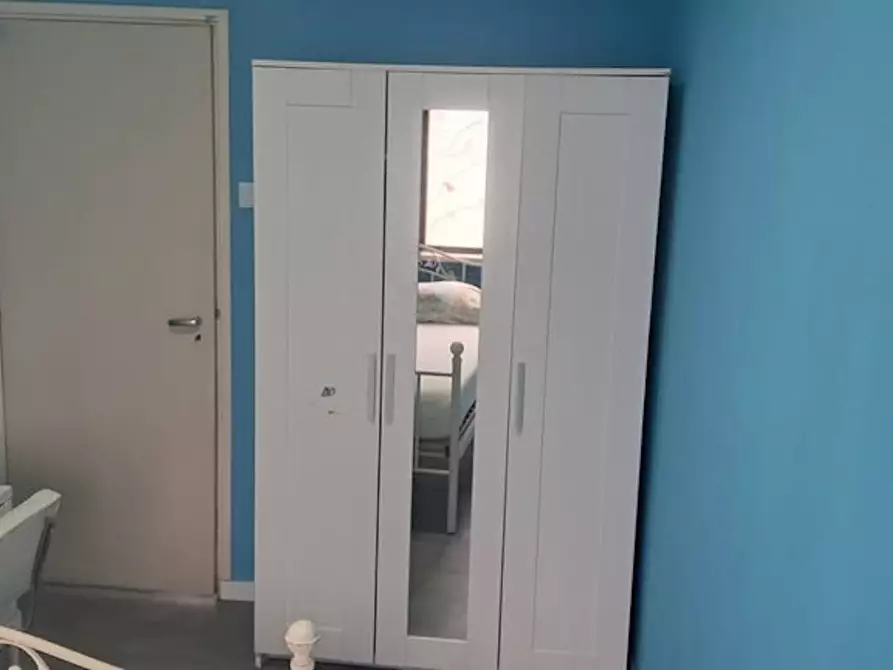 Immagine 1 di Camera in affitto  in Tholenstraat a Rotterdam