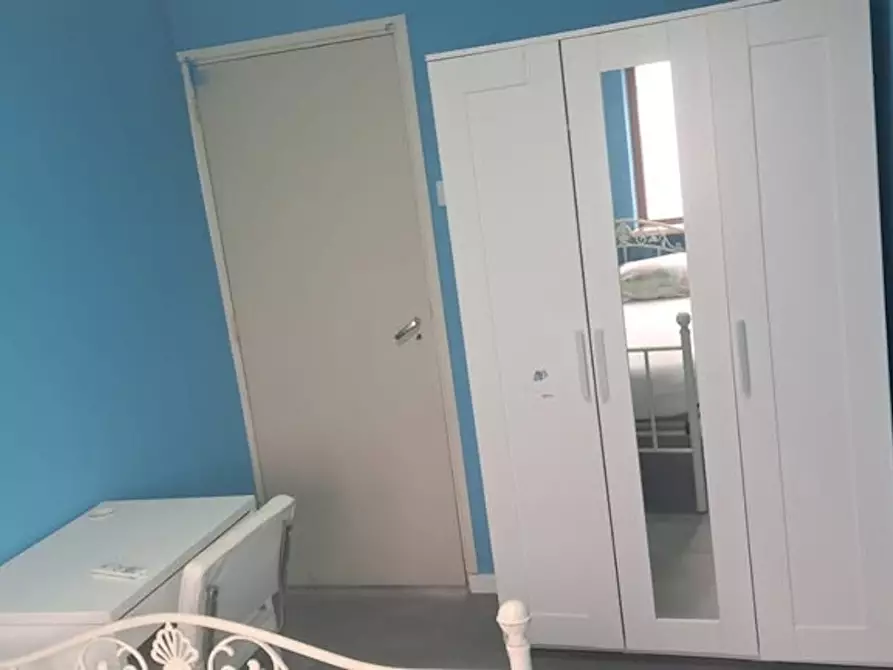 Immagine 5 di Camera in affitto  in Tholenstraat a Rotterdam
