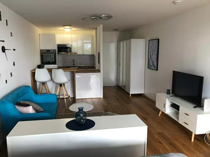 Immagine 2 di Appartamento in affitto  in Mittlerer Hasenpfad a Frankfurt am Main