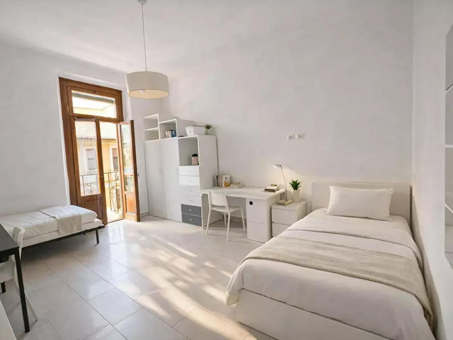 Immagine 1 di Camera condivisa in affitto  in Via Casentino a Milano