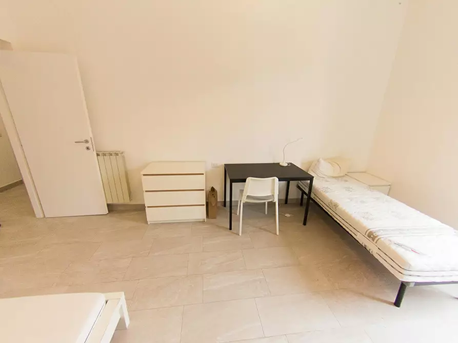 Immagine 6 di Camera condivisa in affitto  in Via Casentino a Milano