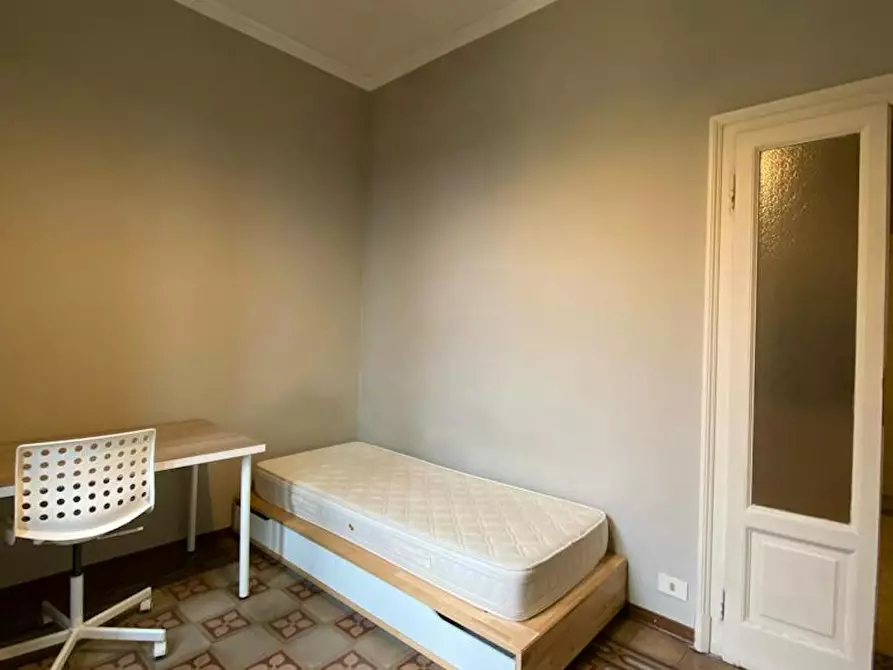 Immagine 2 di Camera in affitto  in Via Giulio Uberti a Milano