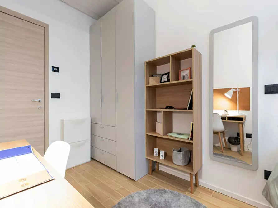 Immagine 5 di Camera in affitto  in Via Padova a Torino