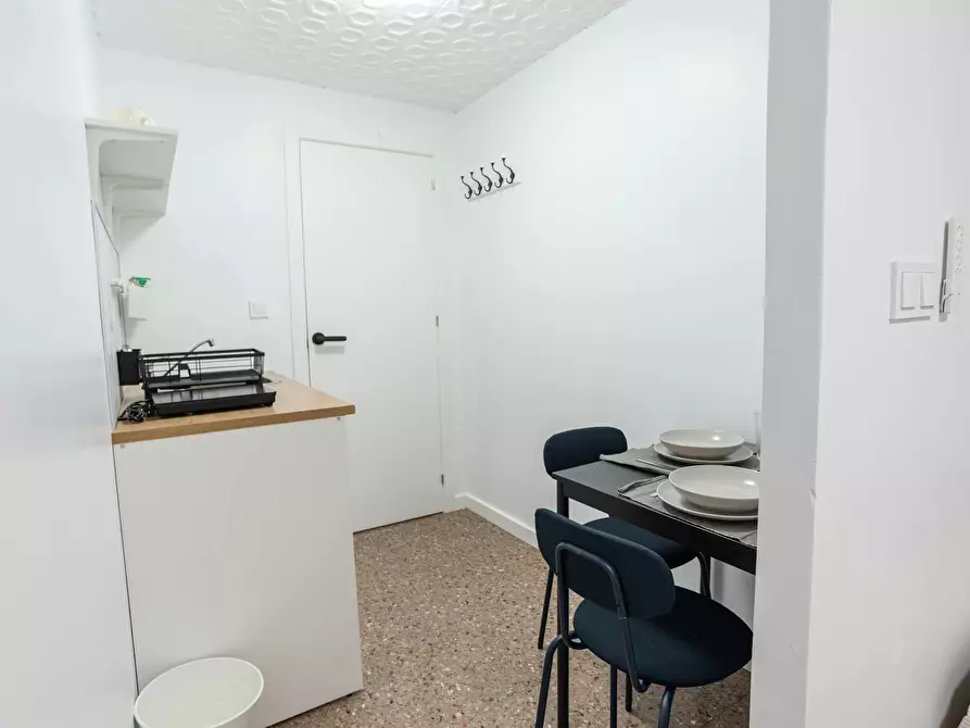 Immagine 10 di Camera in affitto  in Carrer de José Iturbi a Xirivella