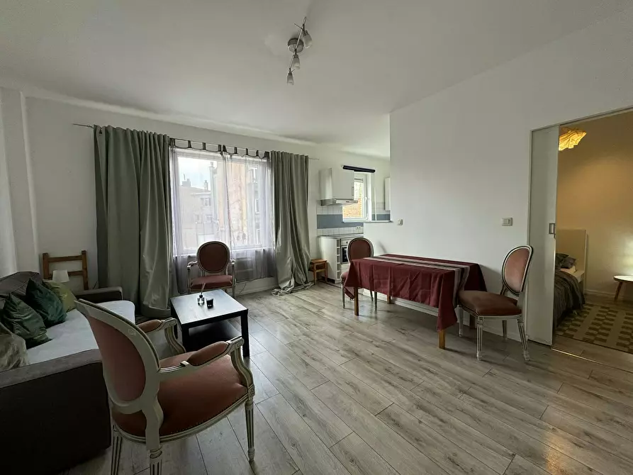 Immagine 1 di Appartamento in affitto  in Chaussée de Wavre a Ixelles