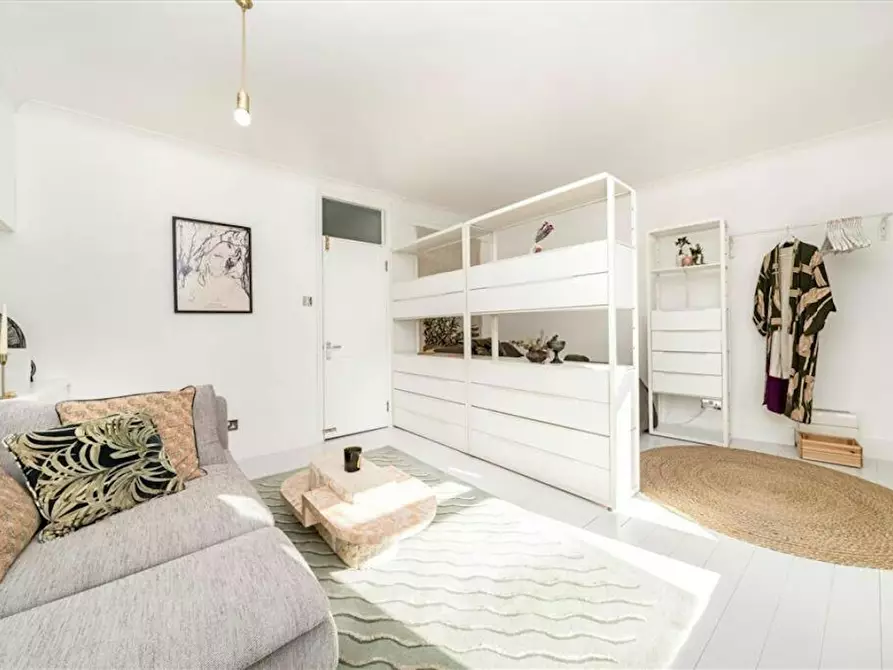 Immagine 1 di Appartamento in affitto  in Brockley Cross a Lewisham