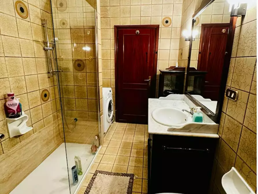 Immagine 9 di Camera in affitto  in Via Monaldo Calari a Bologna