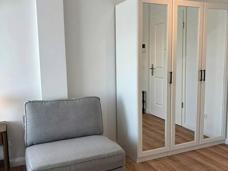 Immagine 4 di Appartamento in affitto  in Krüllsstraße a Berlin
