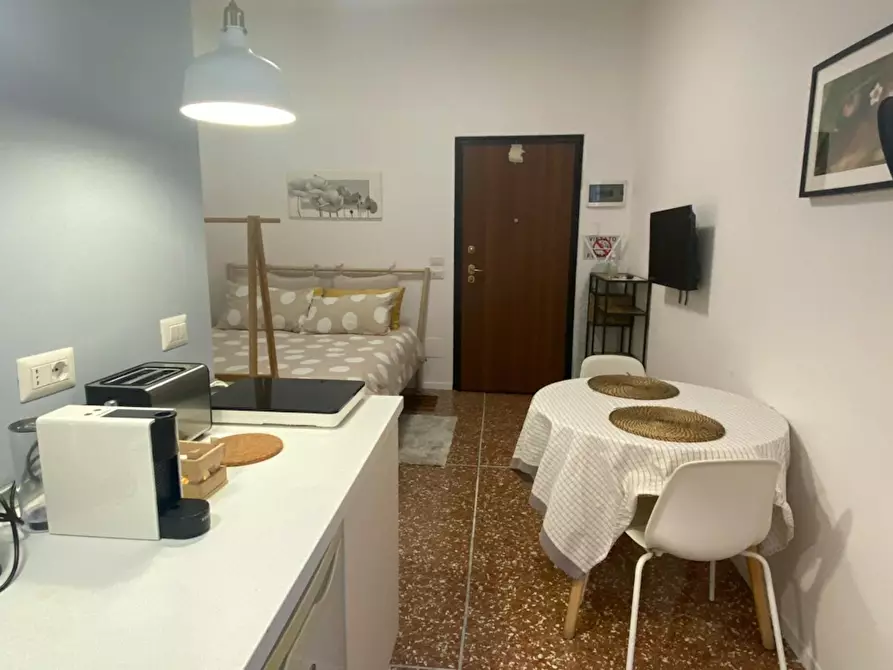 Immagine 6 di Appartamento in affitto  in Via Francesco Martinengo a Milano