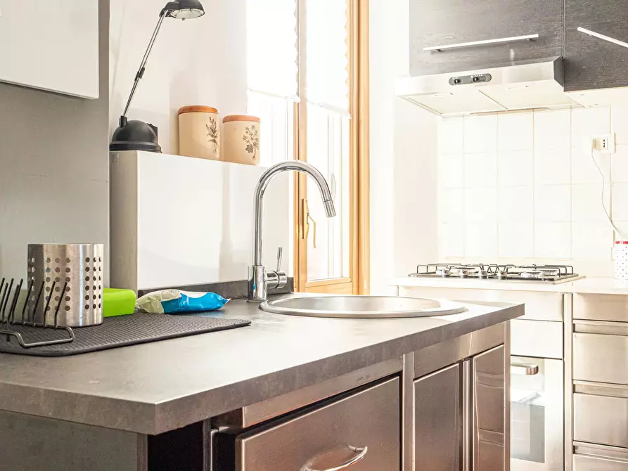 Immagine 8 di Appartamento in affitto  in Via Gallura a Milano