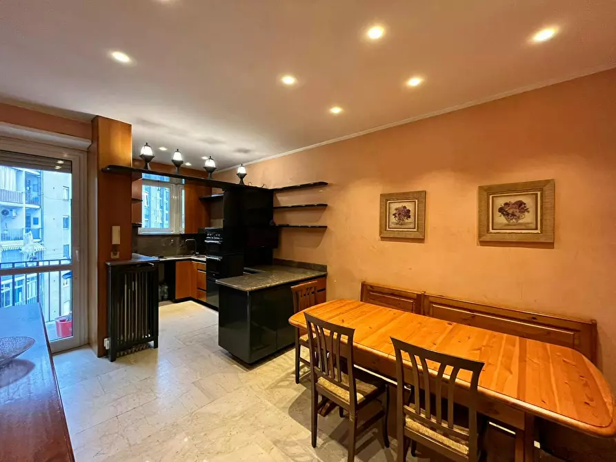 Immagine 4 di Camera in affitto  in Via San Marino a Torino