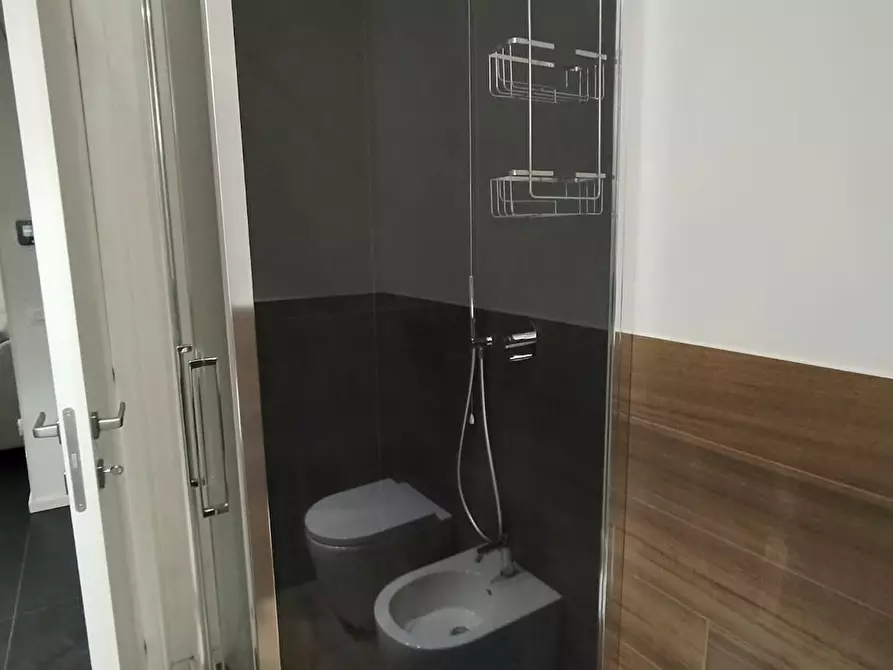 Immagine 8 di Appartamento in affitto  in Via Frascati a Roma