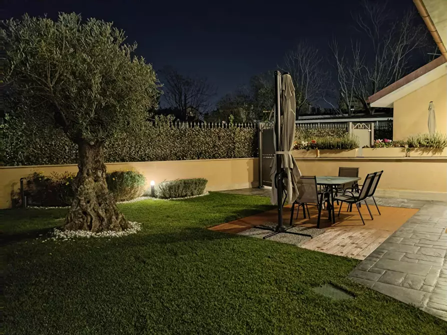 Immagine 2 di Appartamento in affitto  in Via Frascati a Roma