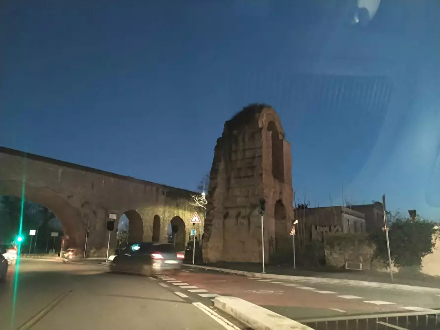 Immagine 5 di Appartamento in affitto  in Via Frascati a Roma