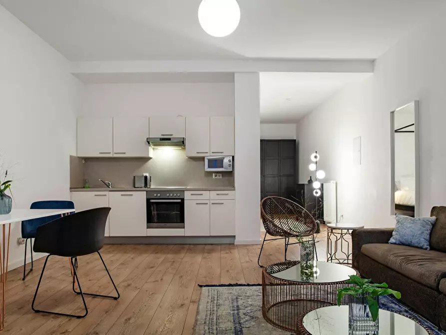 Immagine 2 di Appartamento in affitto  in Hanauer Landstraße a Frankfurt am Main