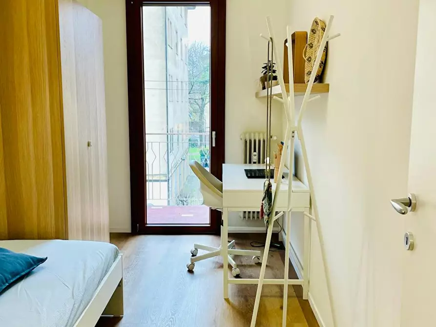 Immagine 3 di Camera in affitto  in Via Michelangelo Buonarroti a Padova