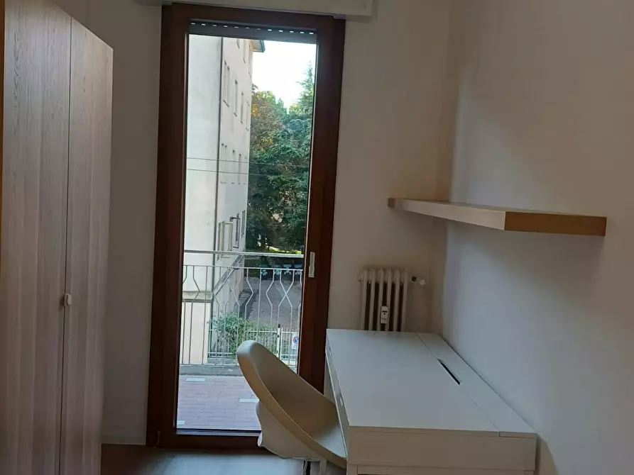 Immagine 1 di Camera in affitto  in Via Michelangelo Buonarroti a Padova