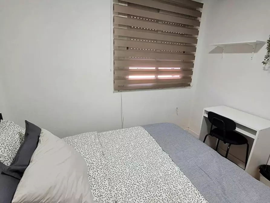 Immagine 8 di Camera in affitto  in Carrer de Santa Teresa de Jesús a Burjassot