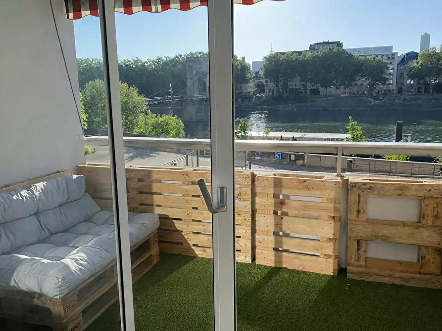 Immagine 3 di Appartamento in affitto  in Quai Joseph Gillet a Lyon