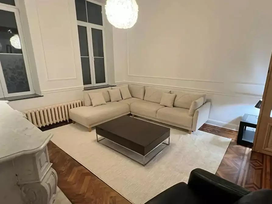 Immagine 2 di Appartamento in affitto  in Rue de Naples a Ixelles