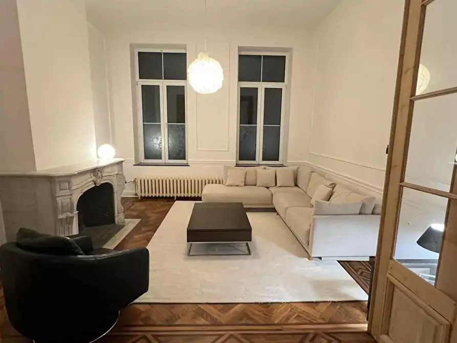 Immagine 3 di Appartamento in affitto  in Rue de Naples a Ixelles