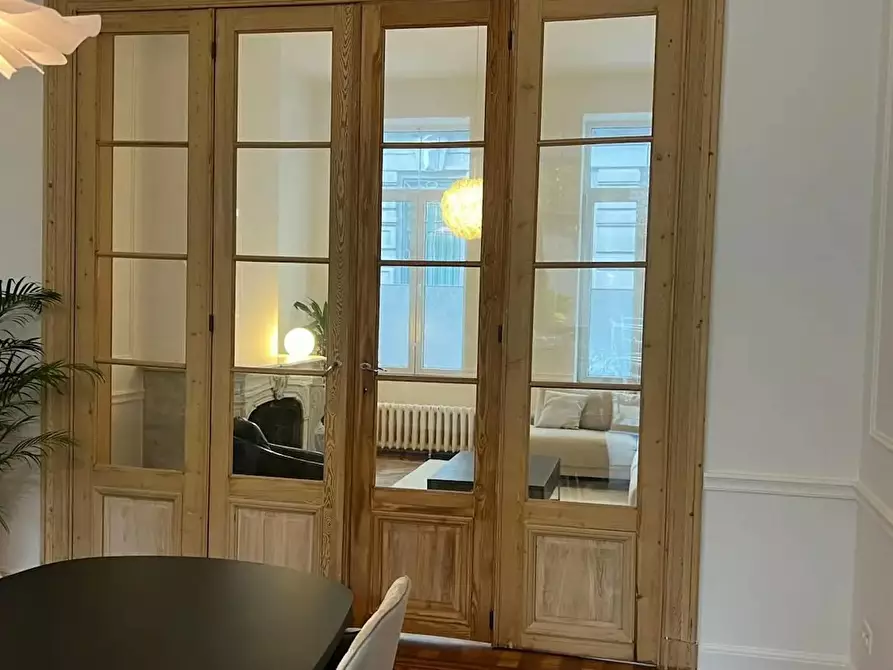 Immagine 4 di Appartamento in affitto  in Rue de Naples a Ixelles