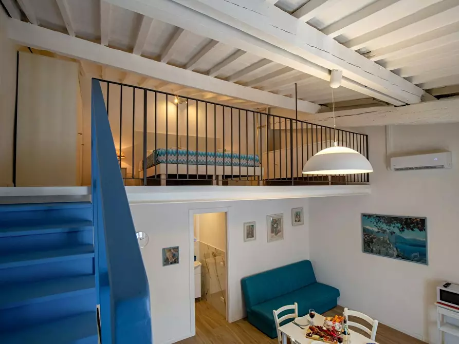 Immagine 10 di Appartamento in affitto  in Via di Mezzo a Firenze