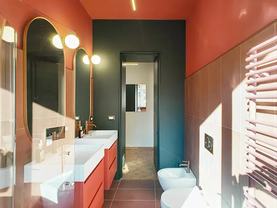 Immagine 5 di Camera in affitto  in Via Comacchio a Milano