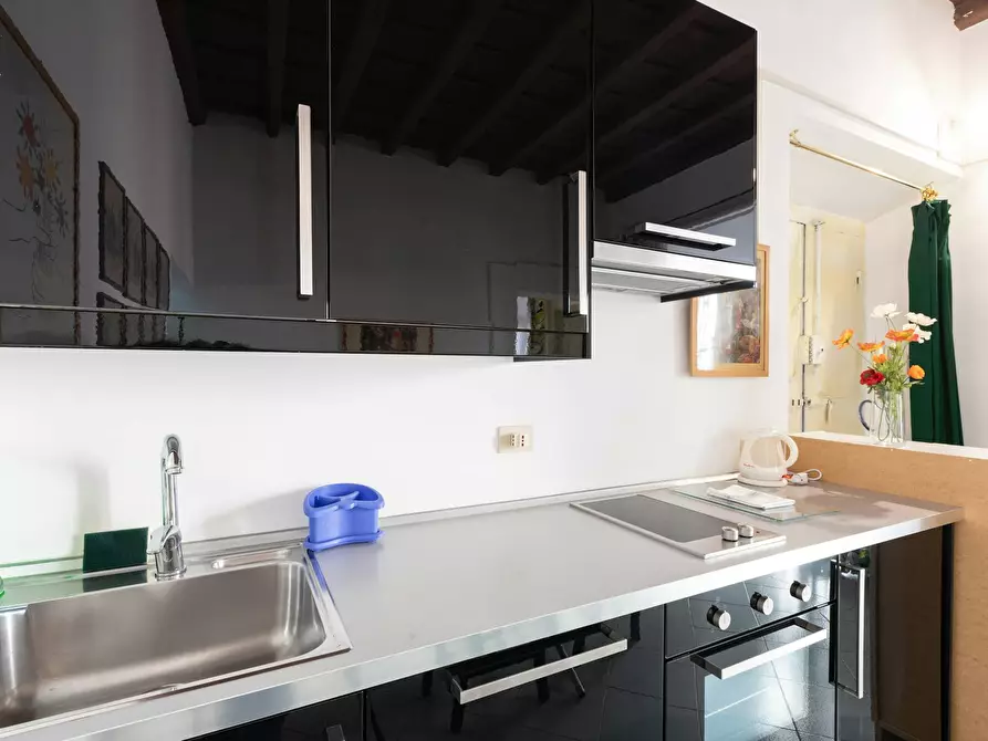 Immagine 4 di Appartamento in affitto  in Via Zucchelli a Roma