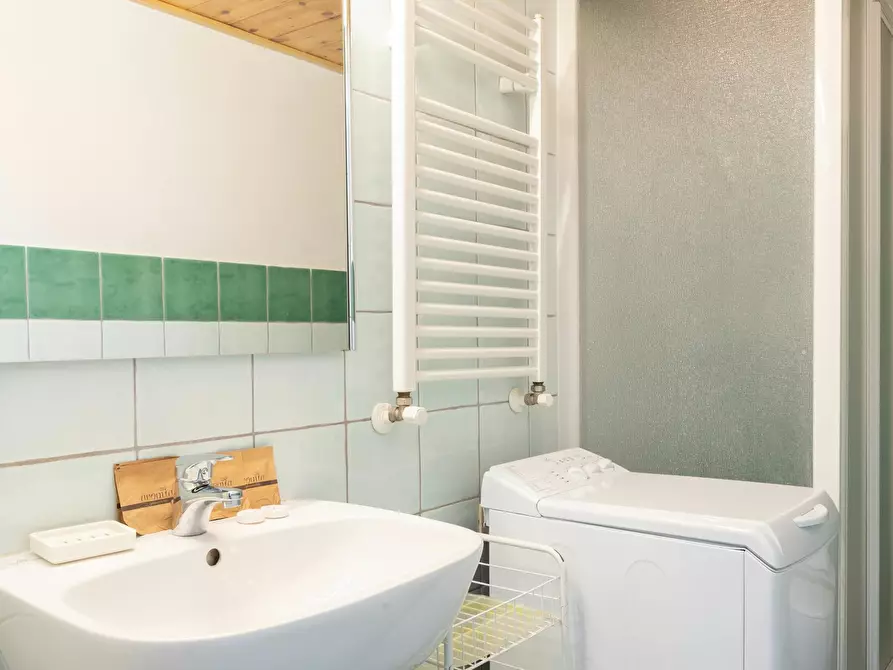 Immagine 7 di Appartamento in affitto  in Via Zucchelli a Roma