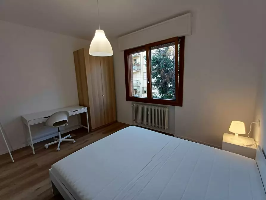 Immagine 2 di Camera in affitto  in Via Michelangelo Buonarroti a Padova