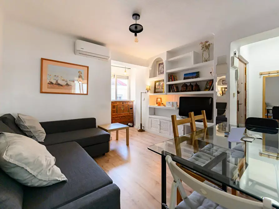 Immagine 1 di Appartamento in affitto  in Calle Porthos a Madrid