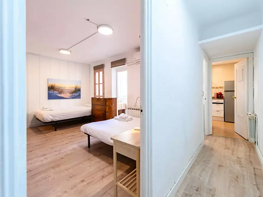 Immagine 6 di Appartamento in affitto  in Calle Porthos a Madrid