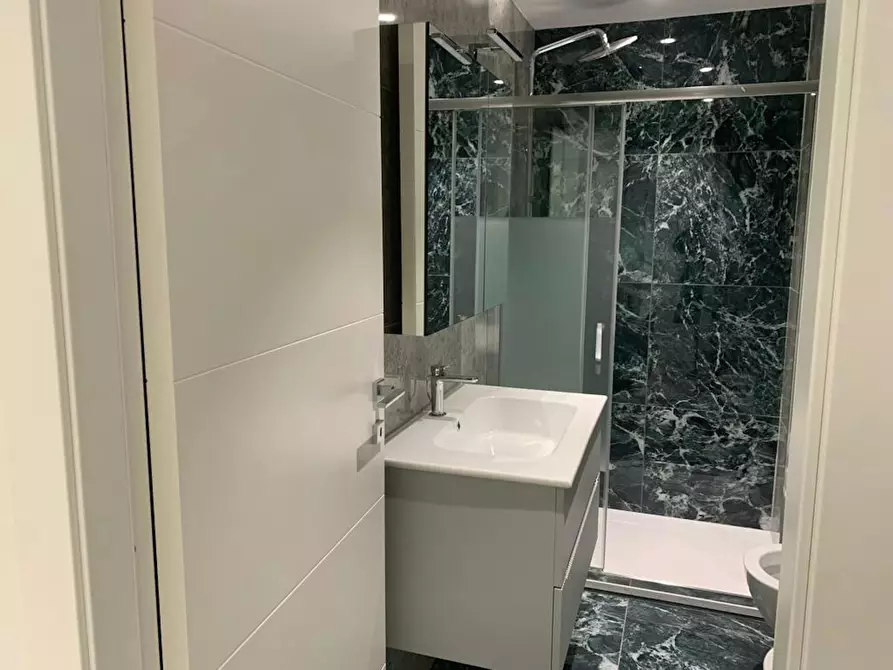 Immagine 6 di Camera in affitto  in Viale Giustiniano Imperatore a Roma