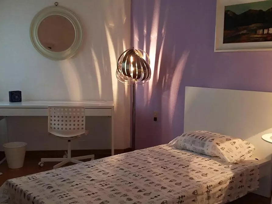 Immagine 1 di Camera in affitto  in Via Andrea Costa a Milano